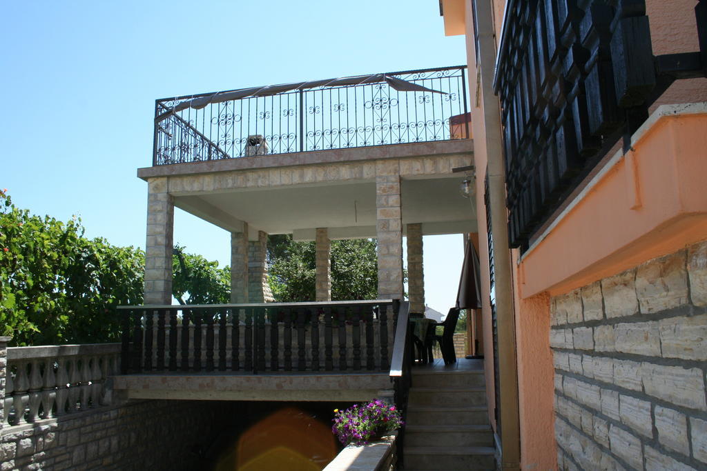 Apartments Santa Barbara Biograd Na Moru Luaran gambar