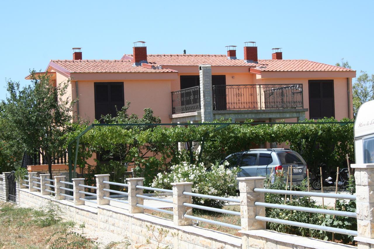 Apartments Santa Barbara Biograd Na Moru Luaran gambar