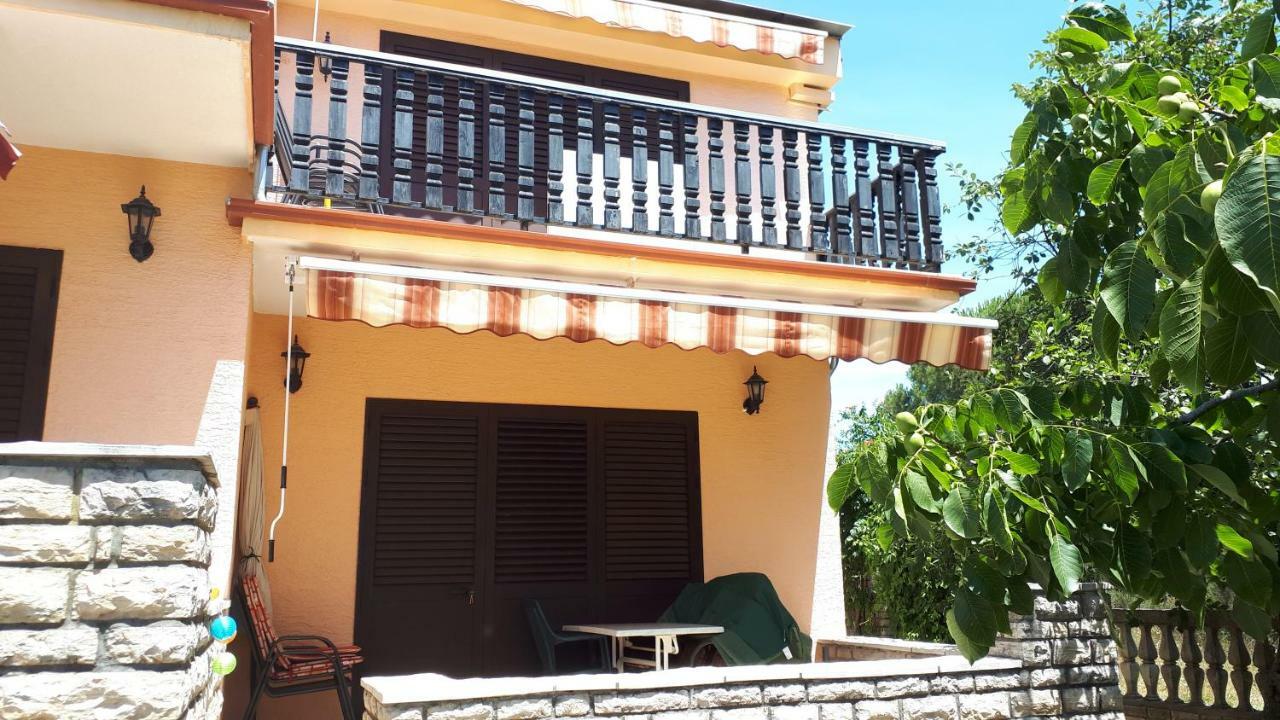 Apartments Santa Barbara Biograd Na Moru Luaran gambar